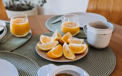 How does drinking orange juice affect blood sugar levels?