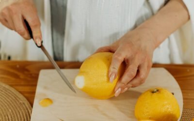 How to use lemon juice for skin care?