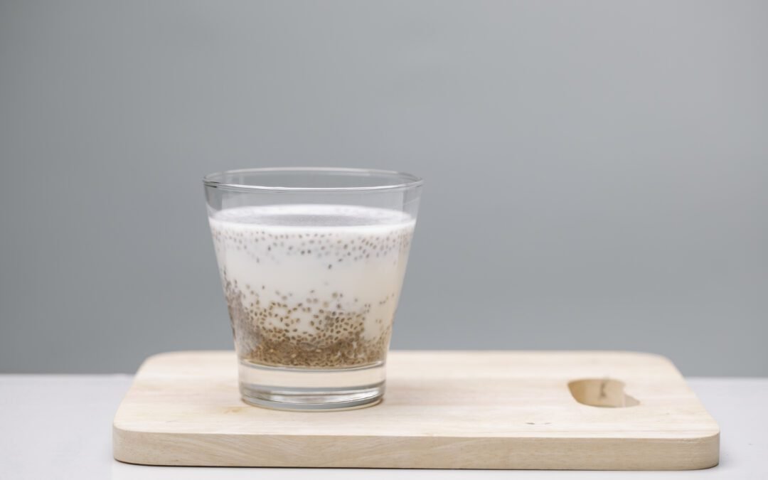 How to make yogurt smoothies with chia seeds?