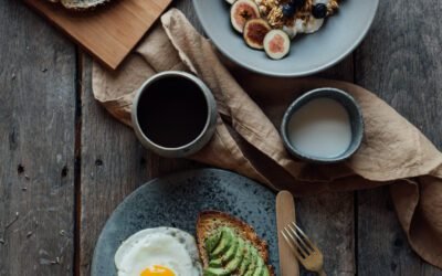 What are the nutritional benefits of cockroach milk?
