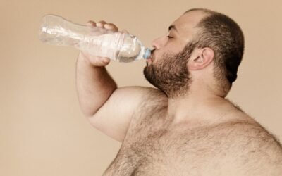 What are the health benefits of drinking low-fat milk?