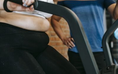 How does low-fat milk affect weight loss?