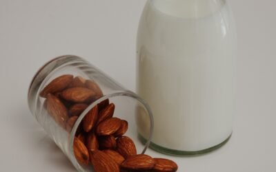 Does raw milk contain more nutrients than pasteurized milk?