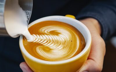 How to make latte art with milk coffee?