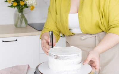 How can I make my own sour cream at home?