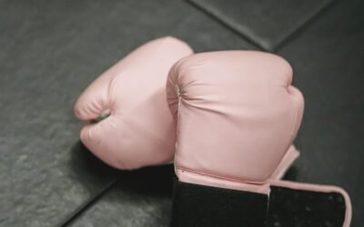 What are some popular dishes that pair well with ayran?