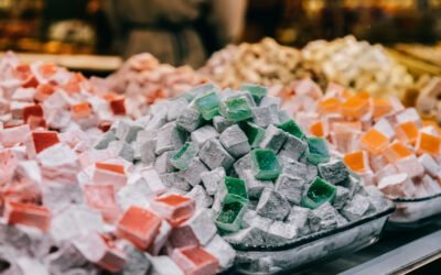 What are the variations of viili across different regions and cultures?