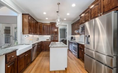 How long does súrmjólk last in the refrigerator?