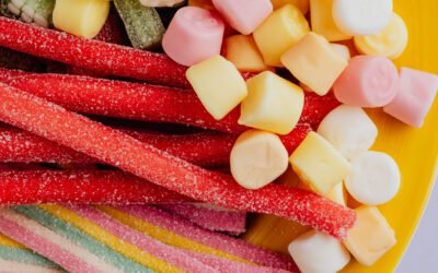 What are some variations of mishti doi from different regions?