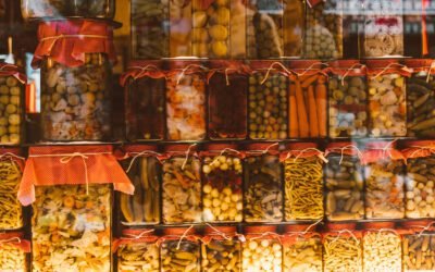 How is kashk stored and preserved?